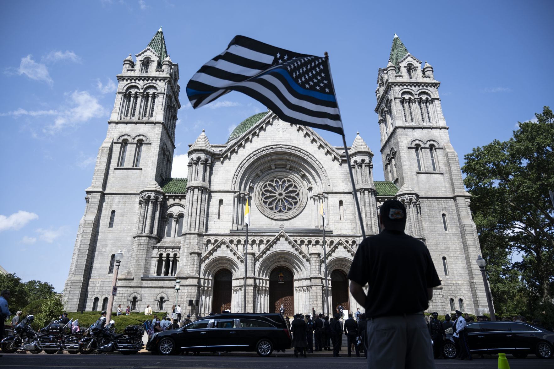 Procession for Officer Bohannon